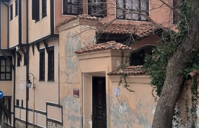 Lamartine House – photo 3