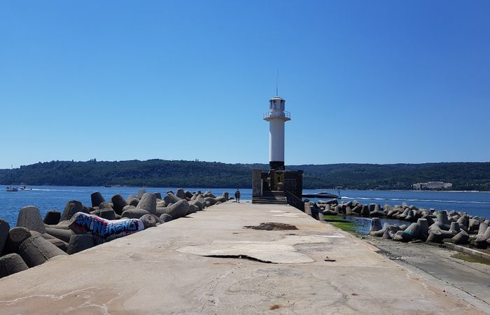 Lighthouse – photo 3