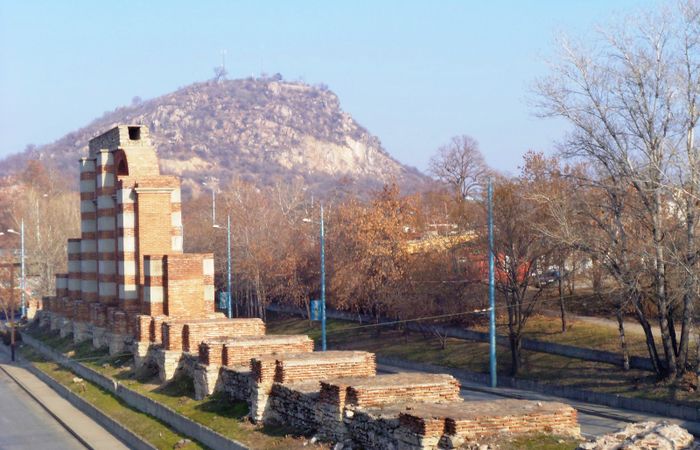Roman Aqueduct – photo 2