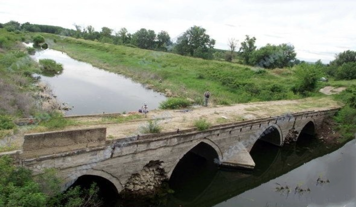 Choban Kyupriya stone bridge