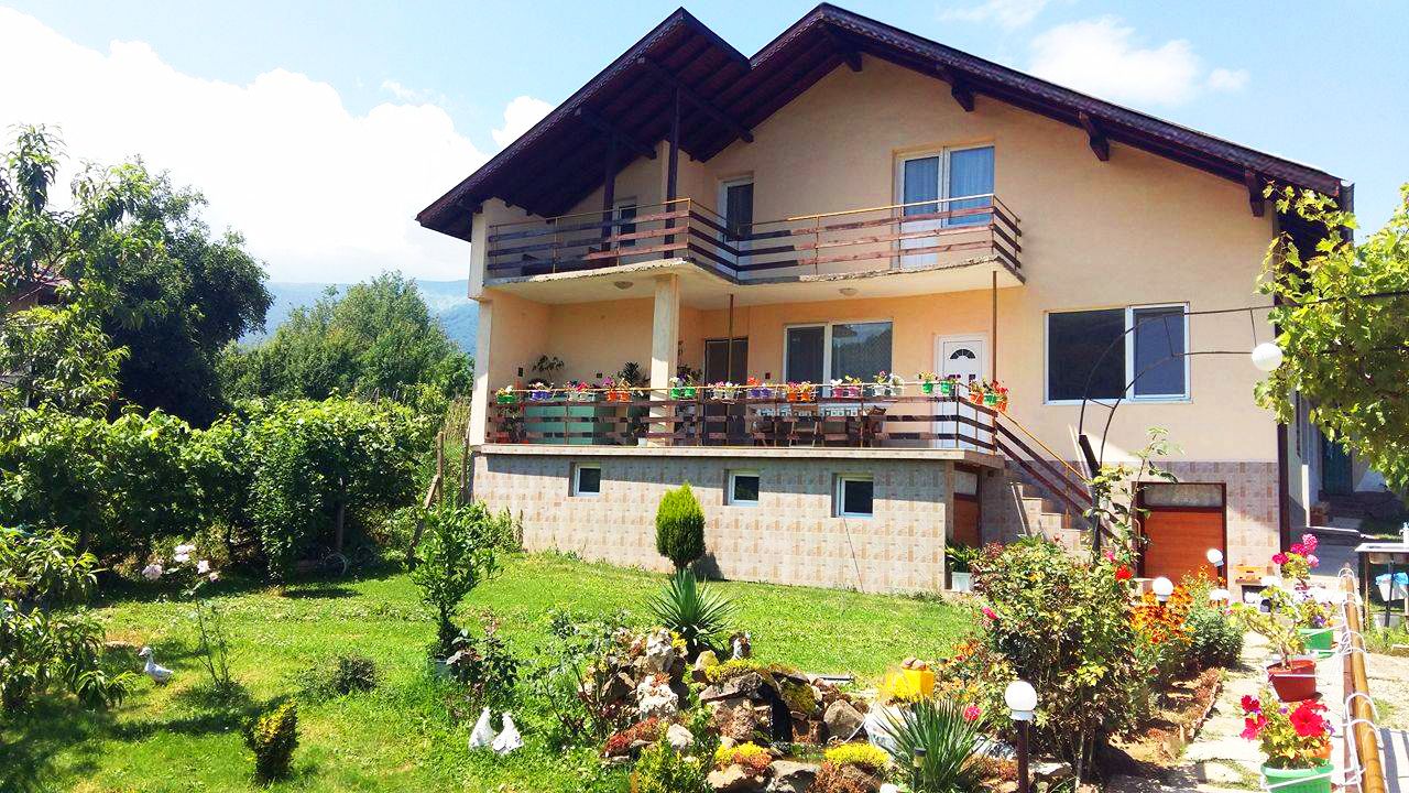 Barzia village