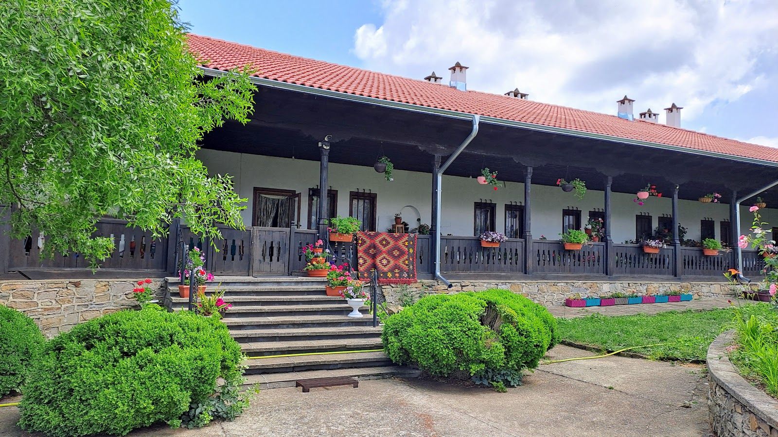 Lyaskovets Monastery "Sv. Sv. Peter and Paul"