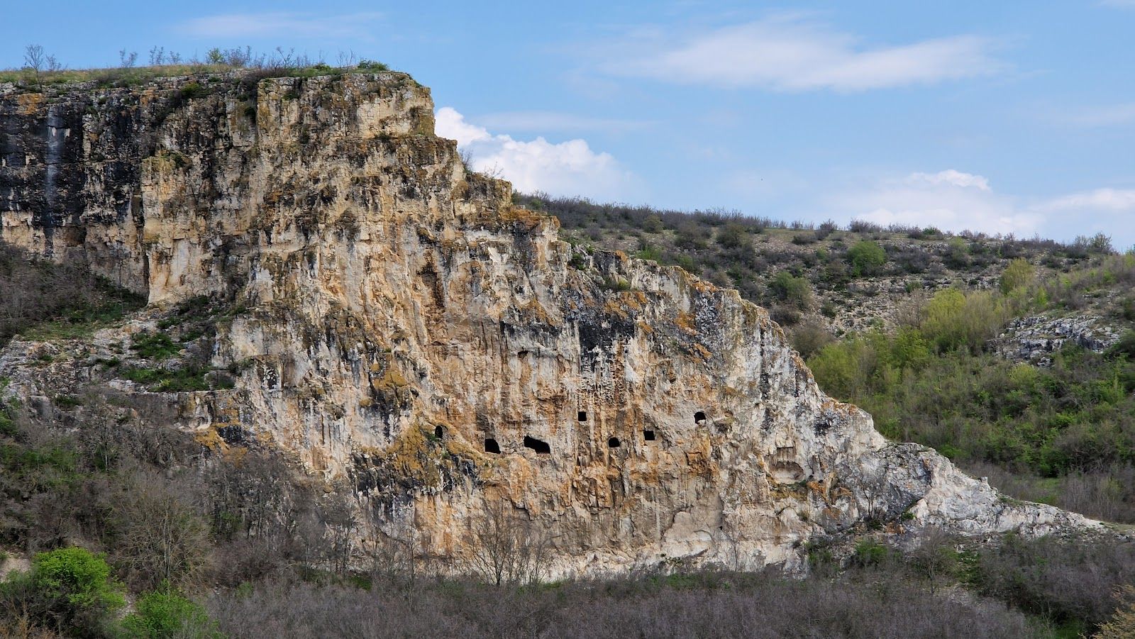Golyamata Kanara karst canyon