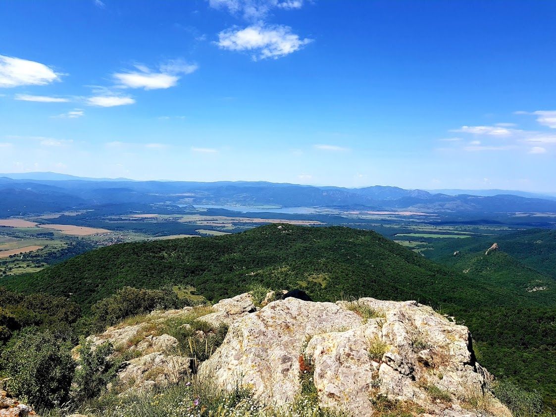 Sheynovets Peak