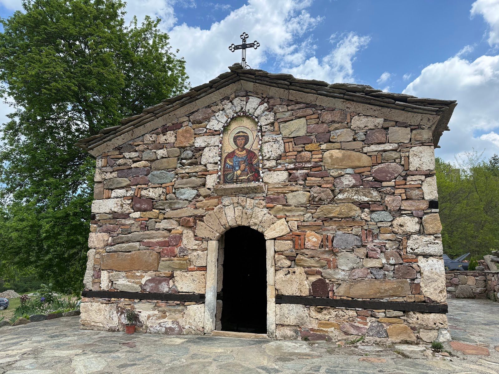 Средновековен храм "Св. Георги Победоносец"