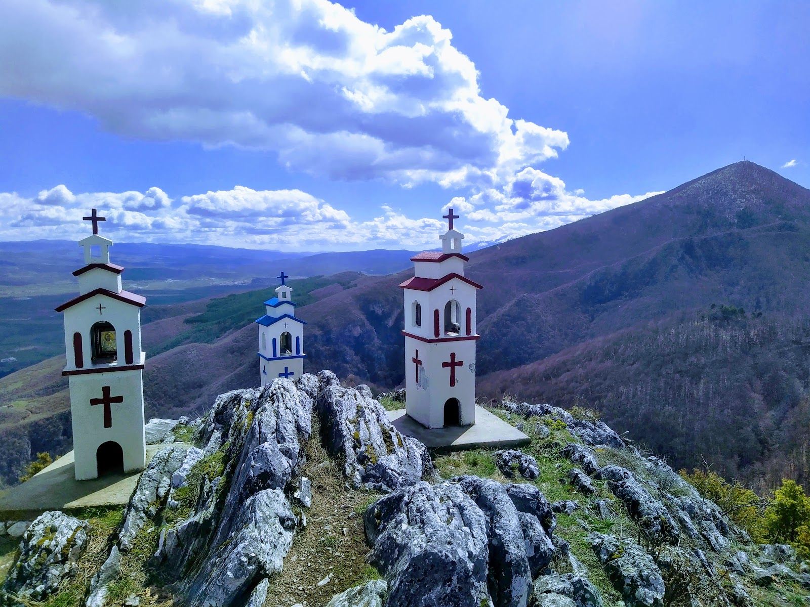 Lyaskovski Peak