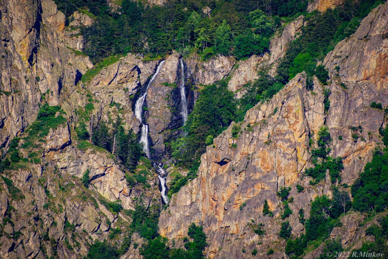 Petkanovi waterfalls