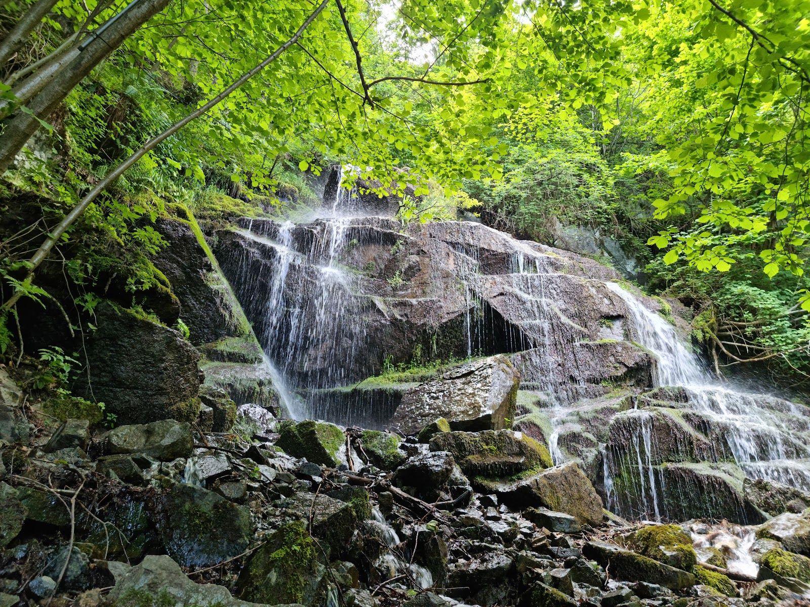 Goren Alekov Waterfall