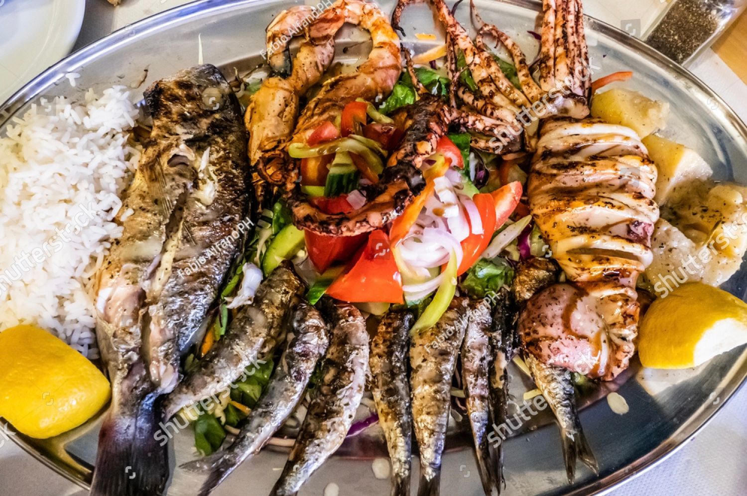 OPA Greek Restaurant – снимка 3