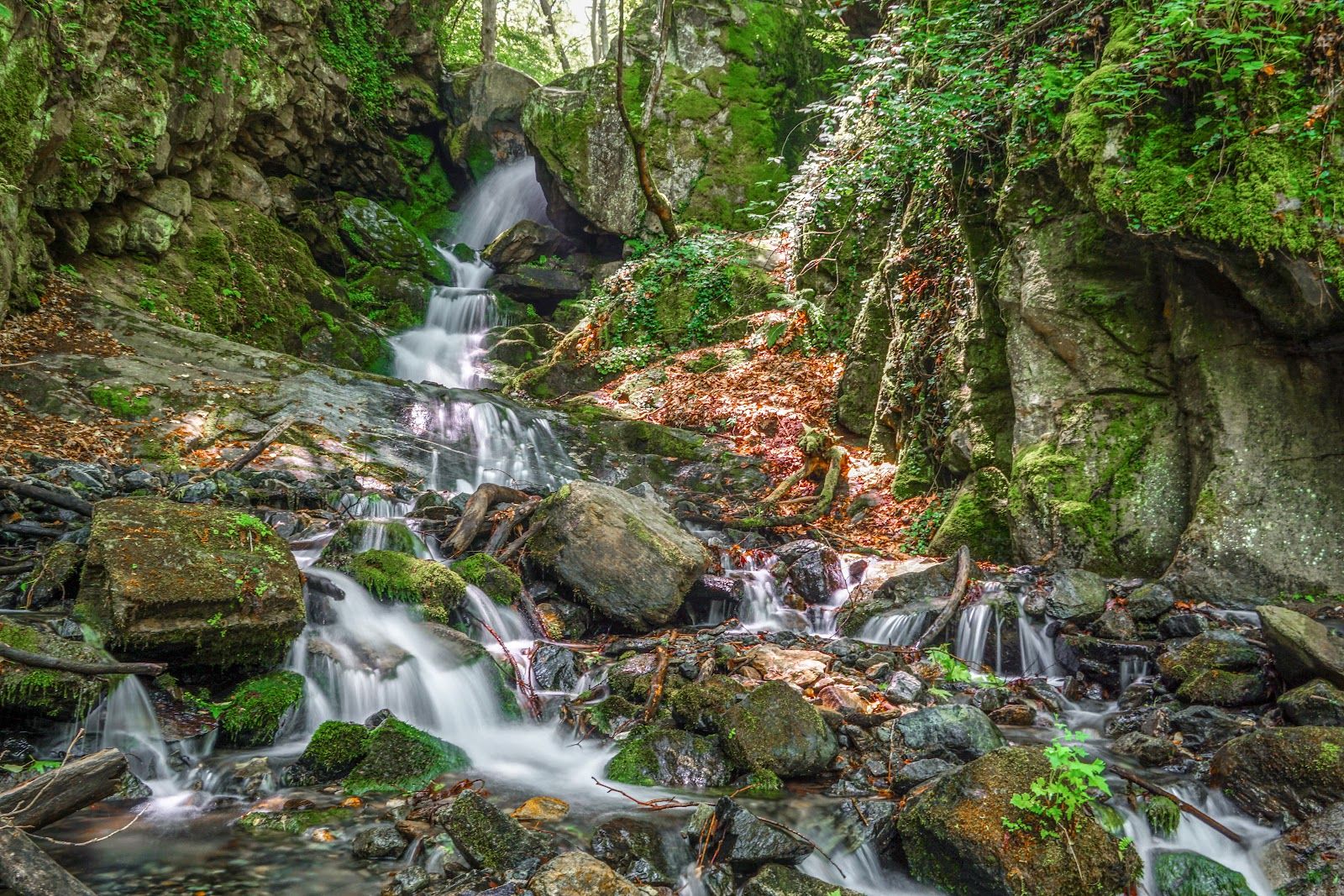 Yavornitsa Waterfall