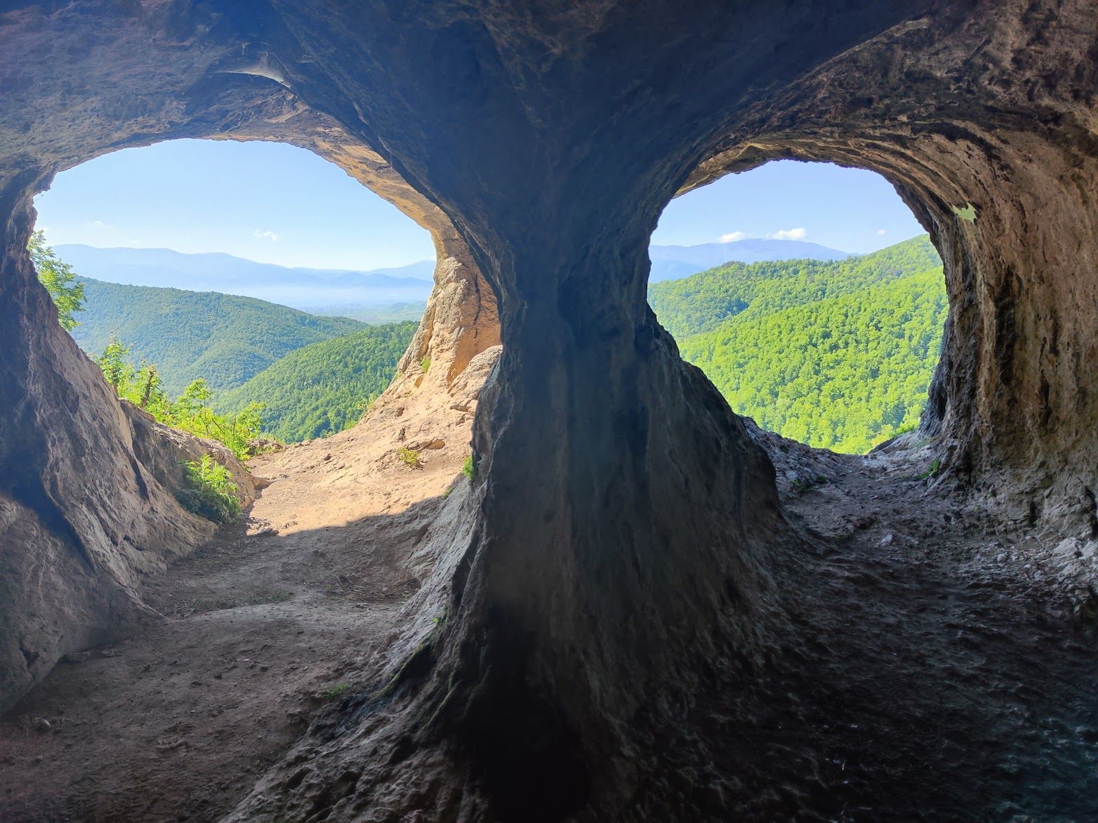 Lipnishka Cave “The Eyes”