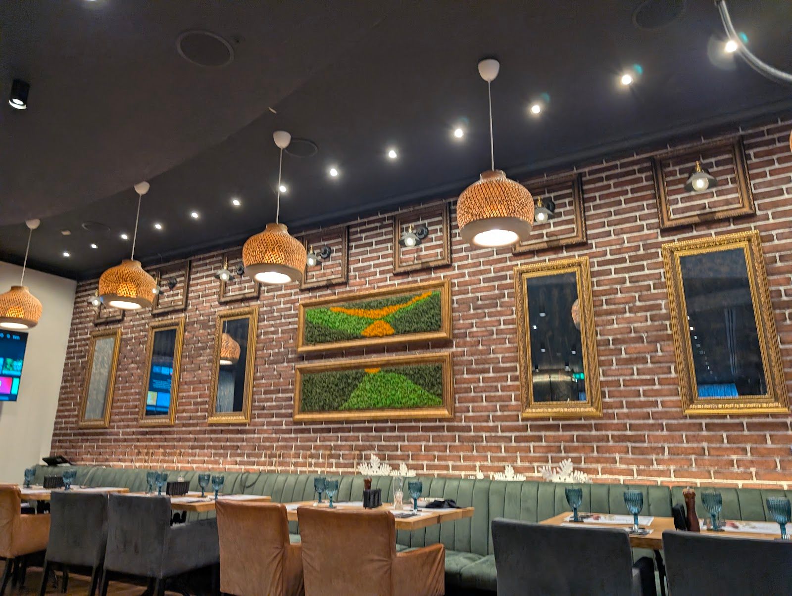 OPA Greek Restaurant – снимка 4