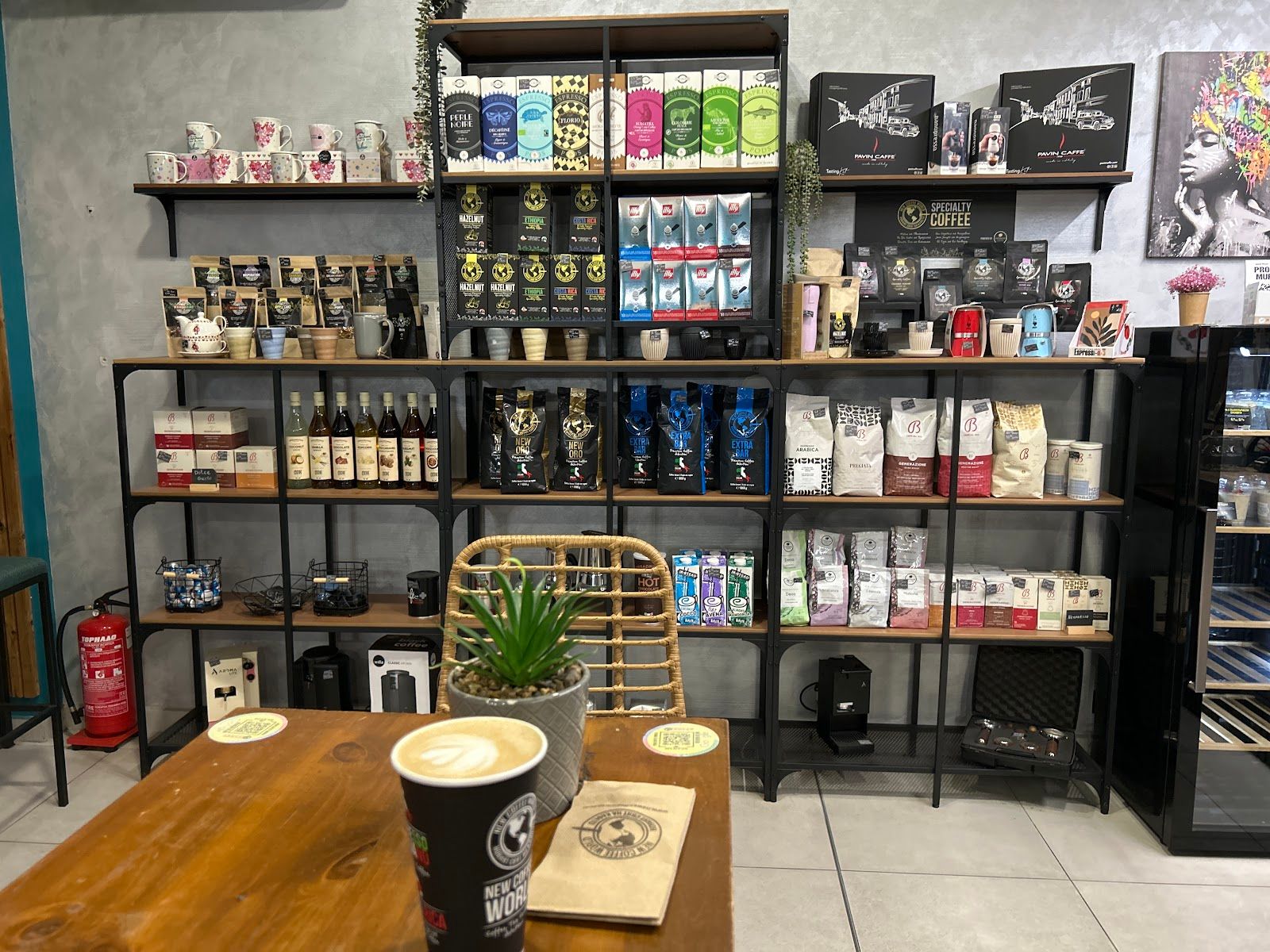 YOUTOPIA by New Coffee World – снимка 5