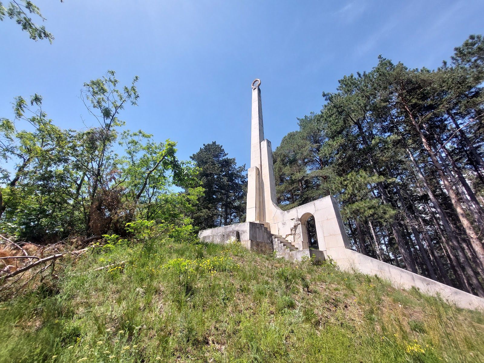 Zli Dol historic site