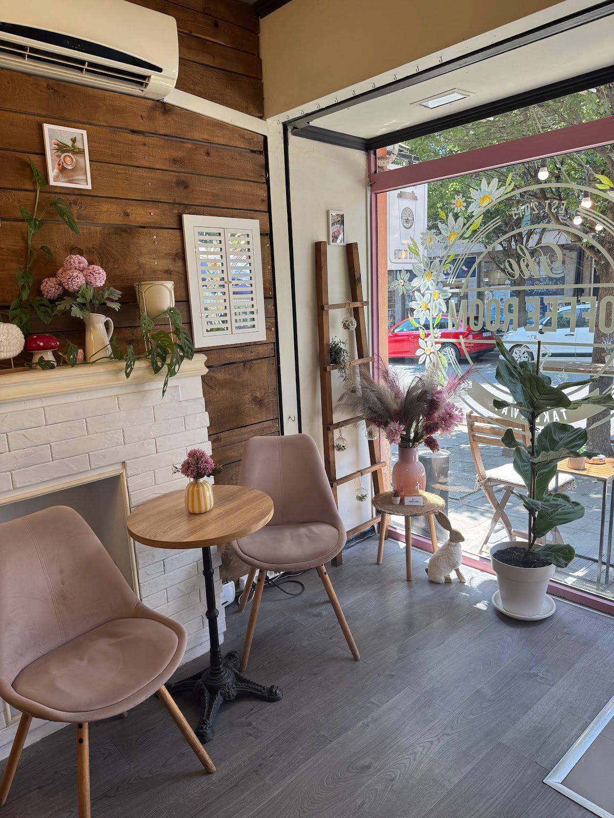 CAFEY – photo 4