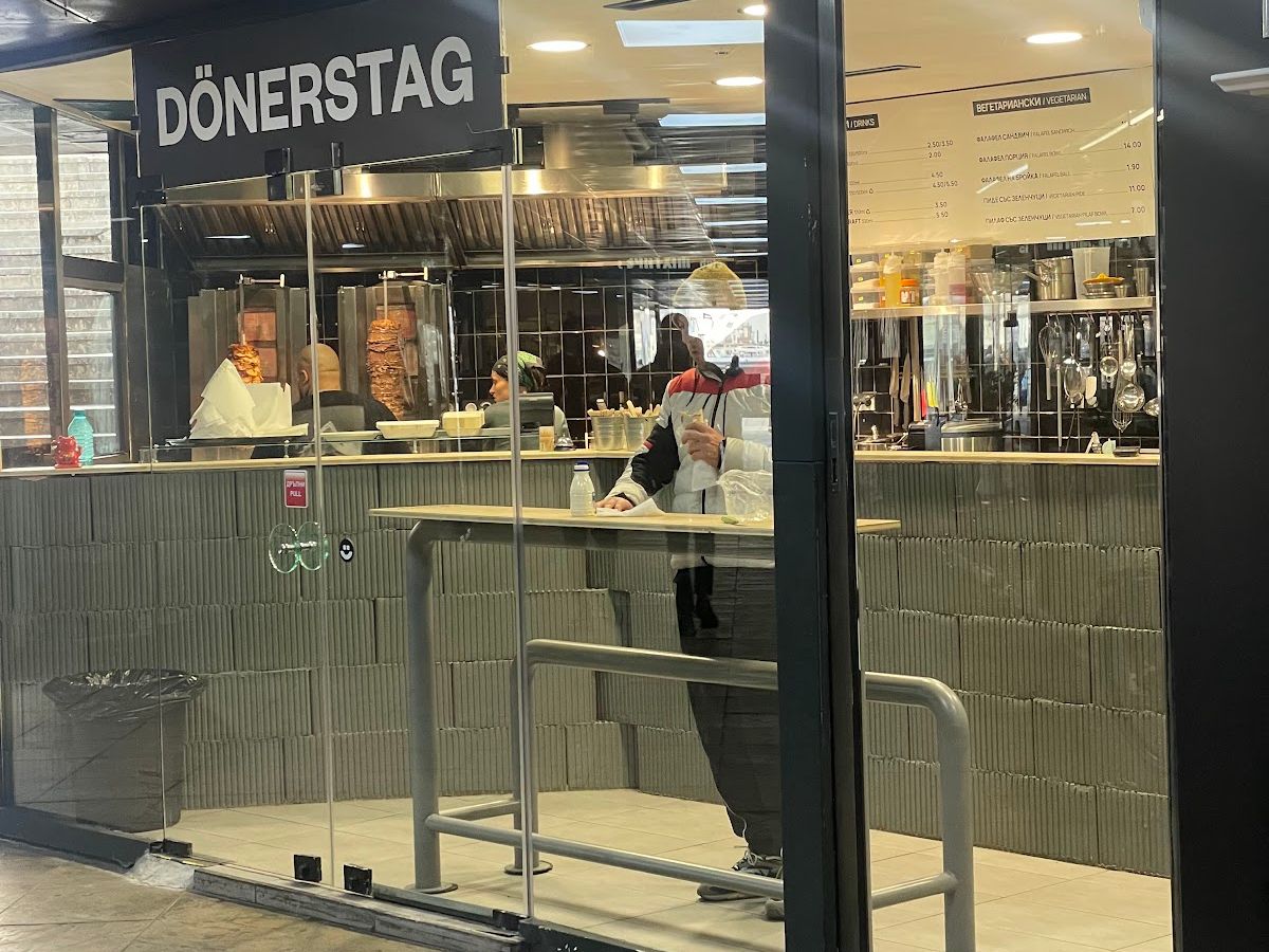 DÖNERSTAG – снимка 1