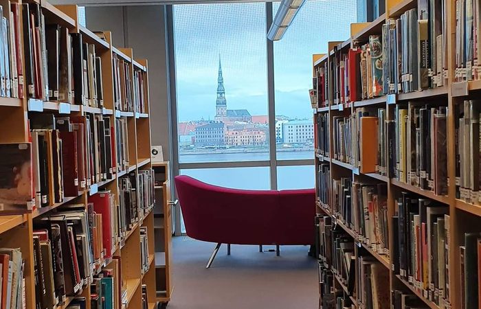 “P. R. Slaveykov” National Library – photo 4