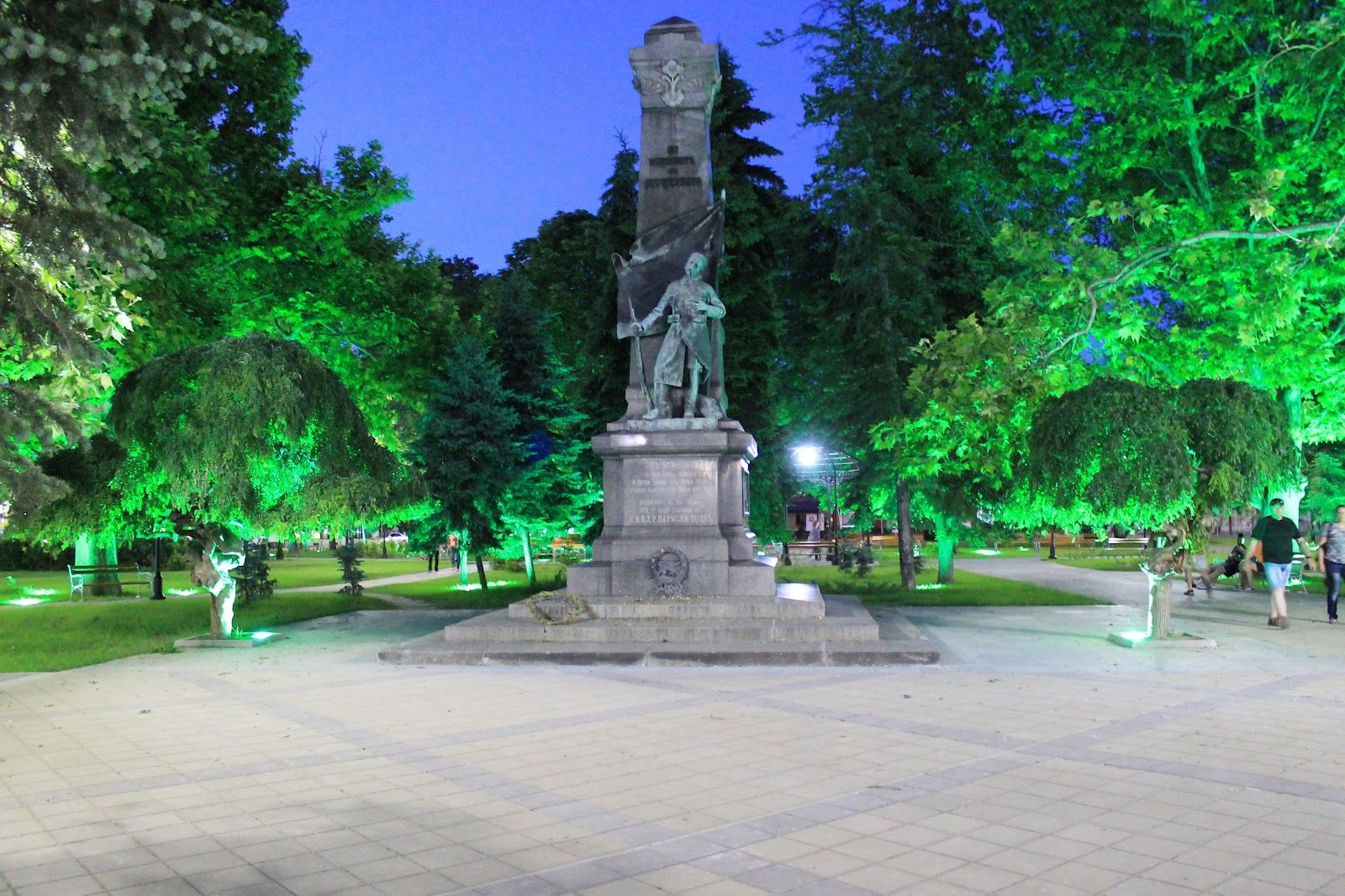 Площад "Александър Батенберг" – снимка 3