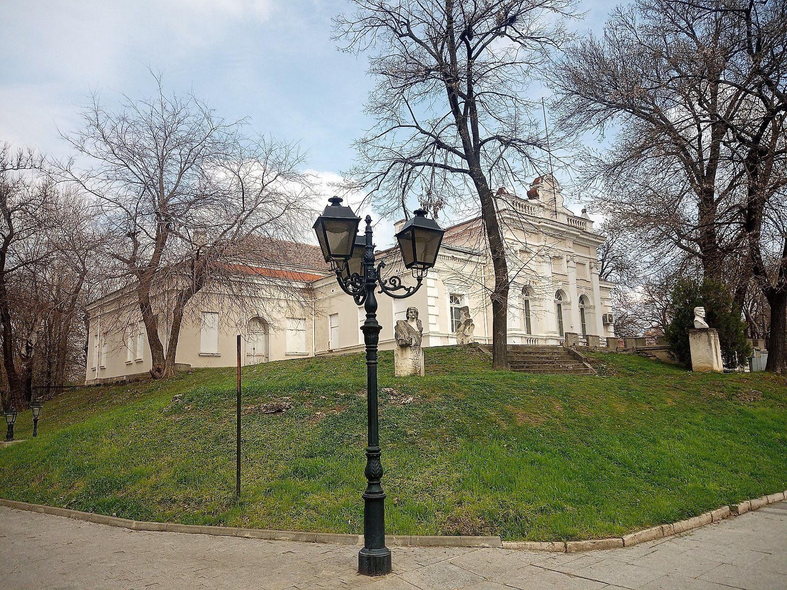 Nikola Petrov Art Gallery