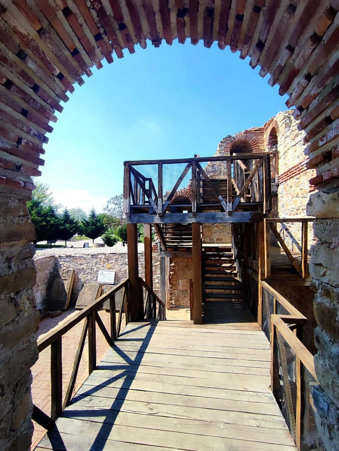 Antique Roman Fortress Storgoziya – photo 4