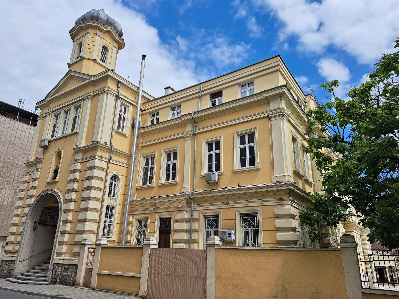 Църква "Успение Богородично" – снимка 4