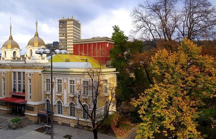 Racho Stoyanov Drama Theatre – photo 2