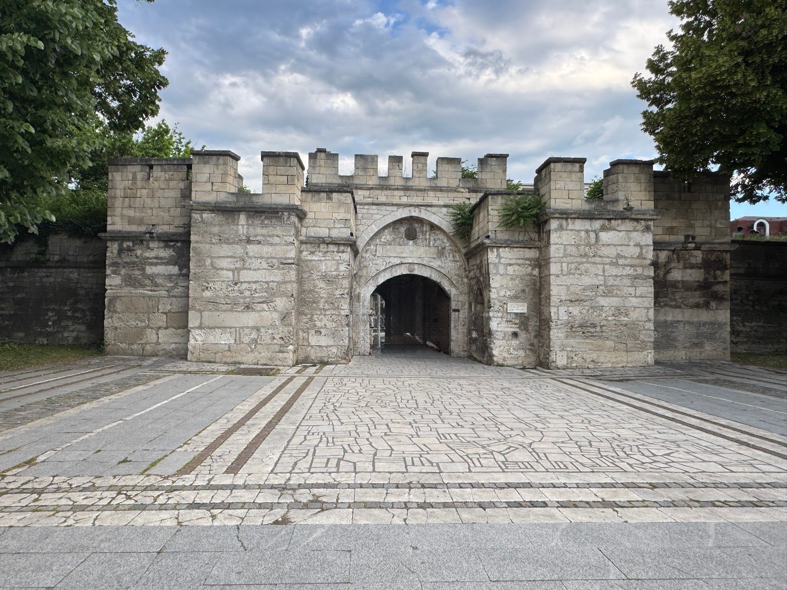 Istanbul gate