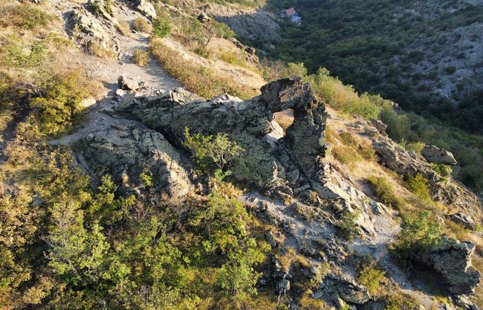 Скално образувание "Халката" – снимка 2