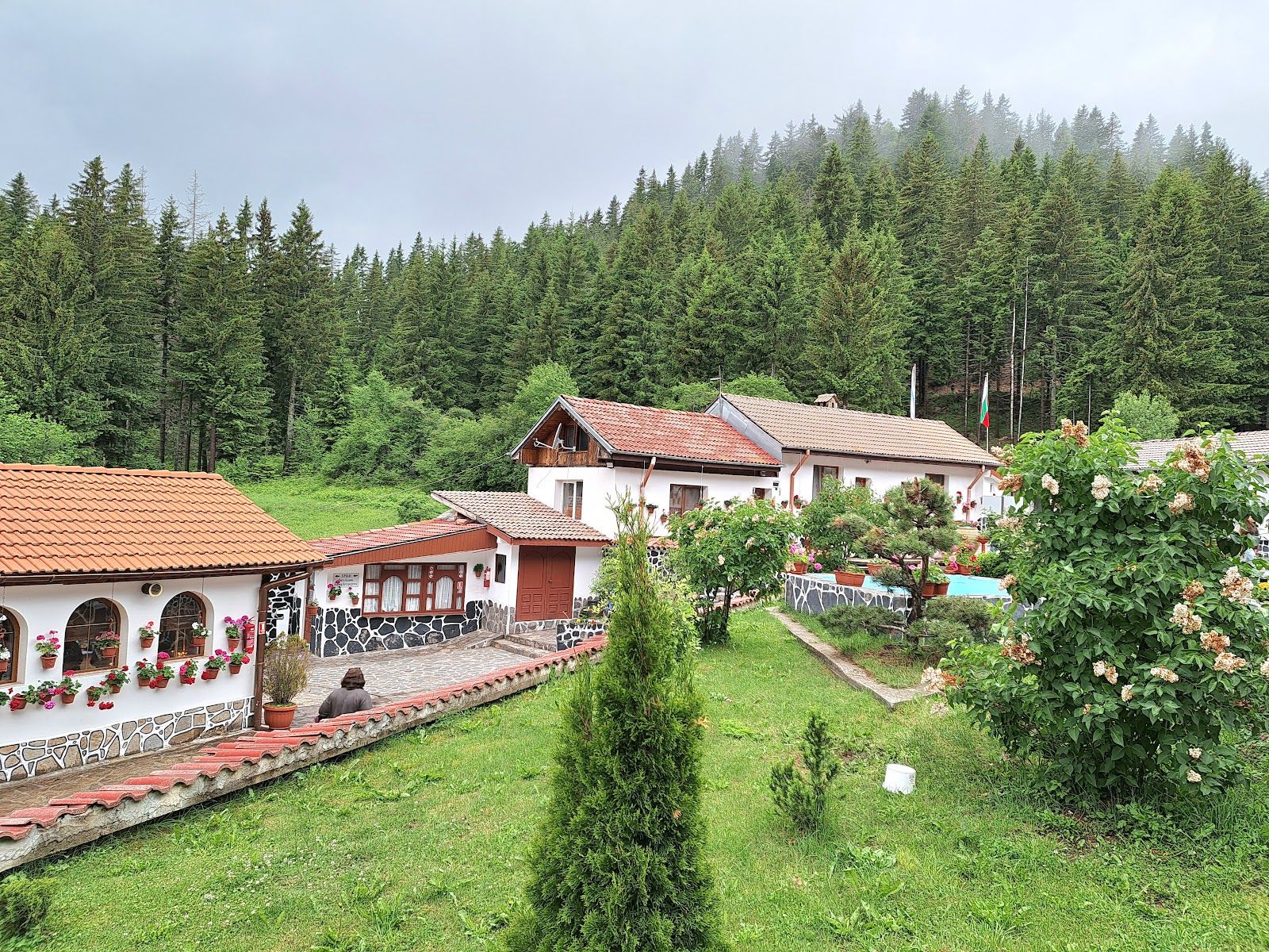 Манастир „Св. Великомъченик Пантелеймон“ – снимка 4