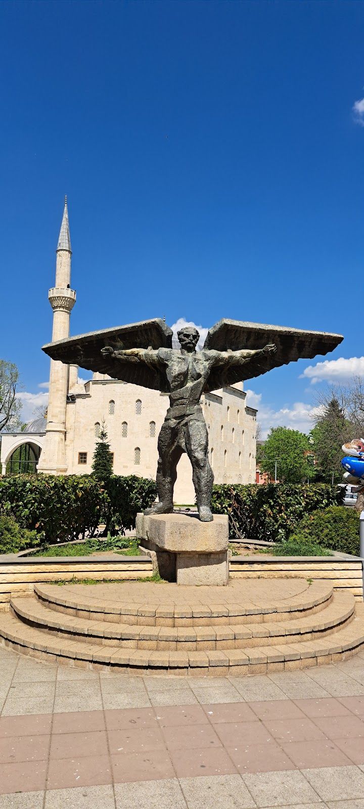 Sculpture of Master Mano – photo 4