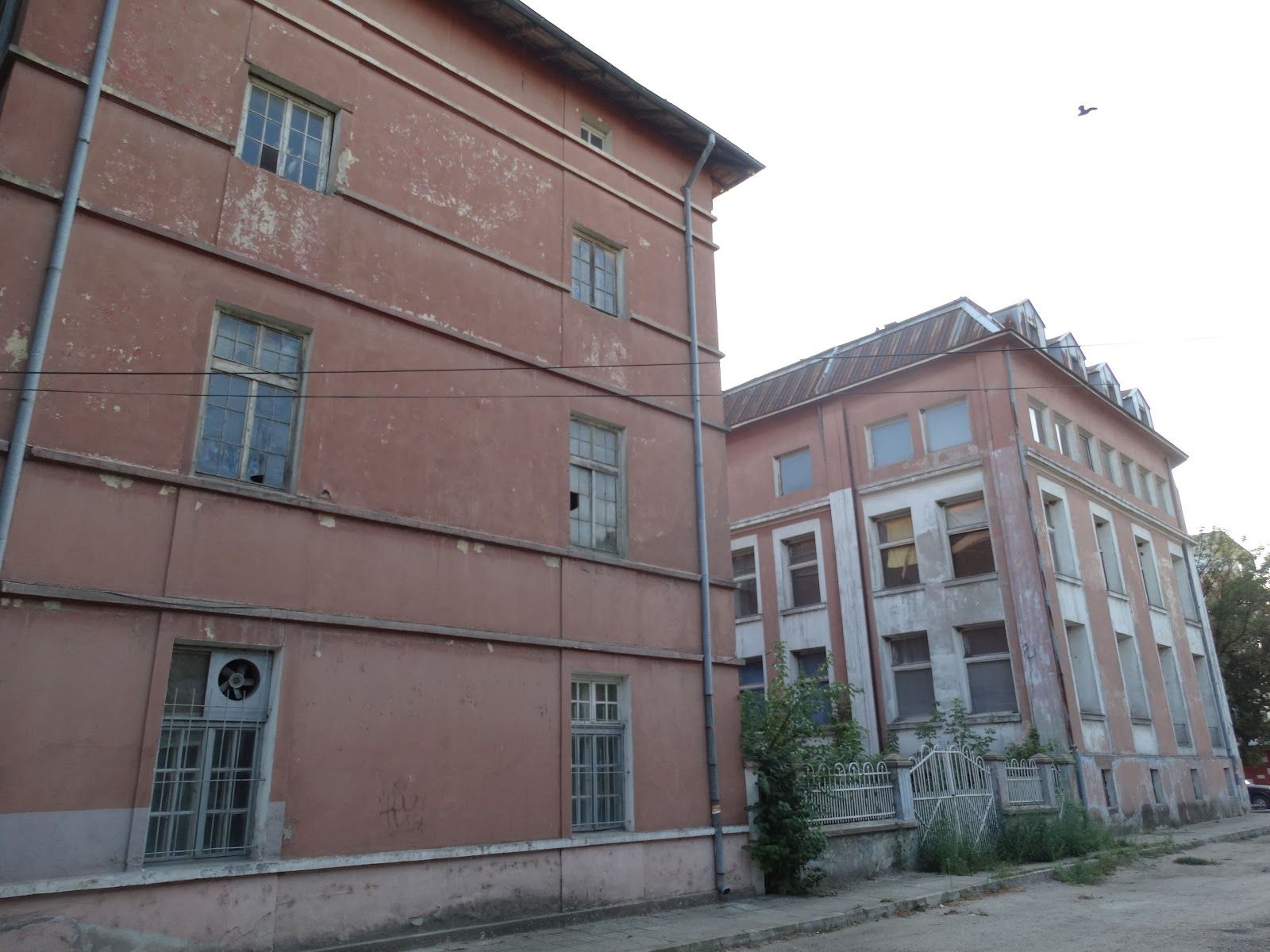 Cigarette Factory (1924)