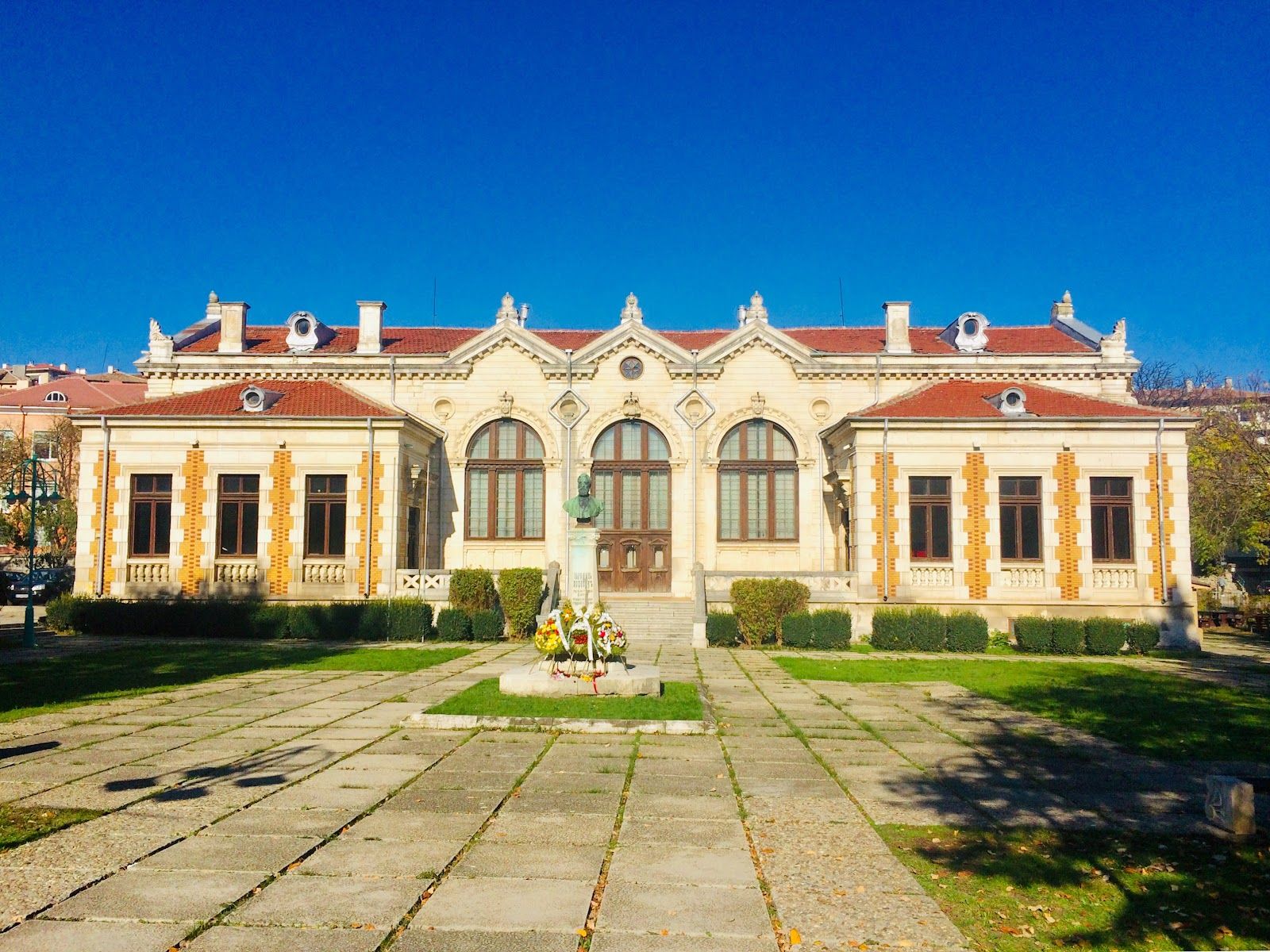 National Community Hall Dobri Voynikov