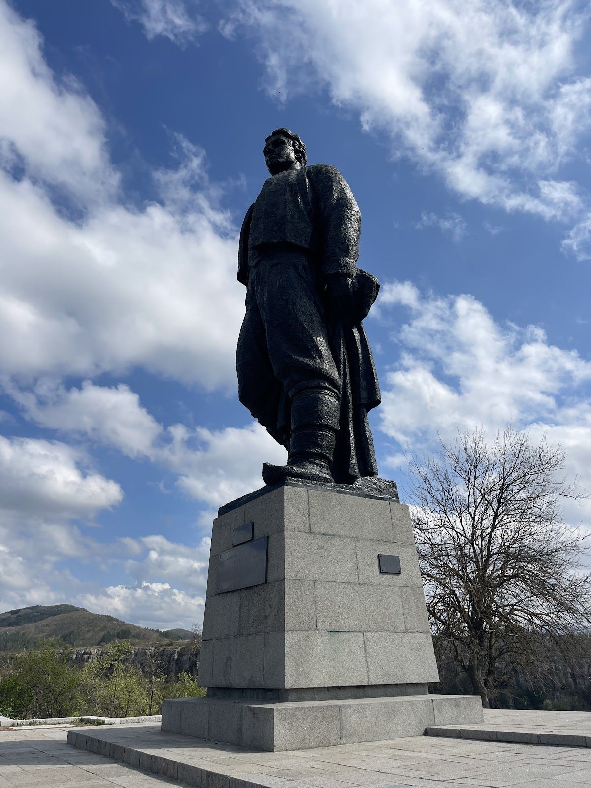 The Monument to Hierodeacon Vasil Ivanov Kunchev – Levski – photo 2