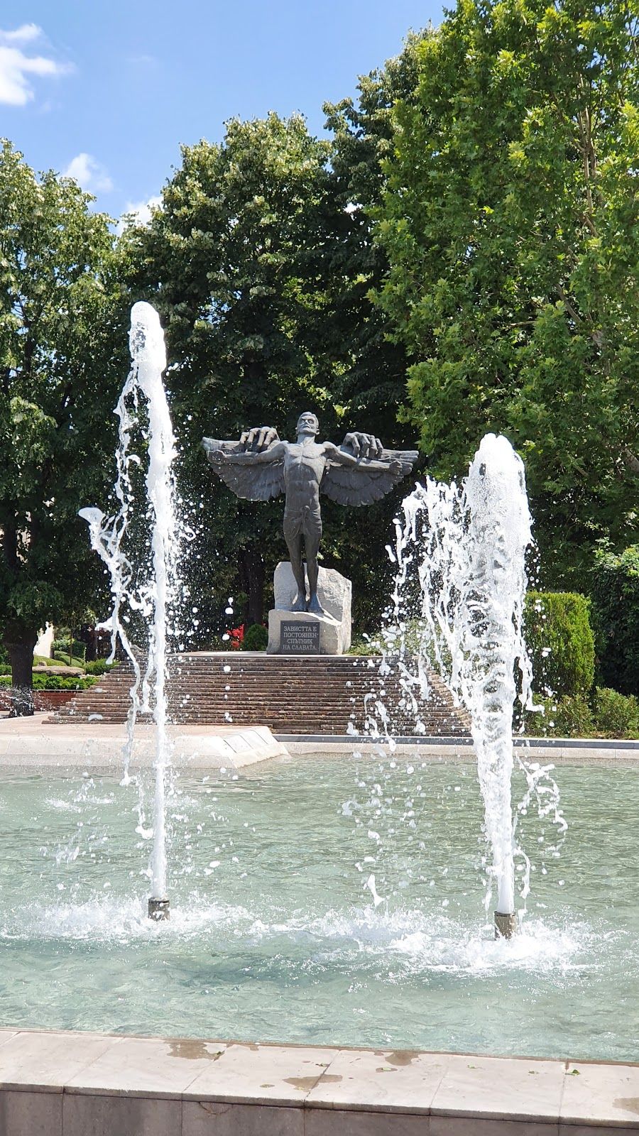 Monument of Envy – photo 3