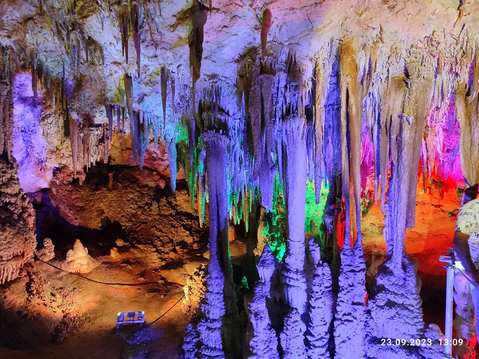 Venetsa Cave