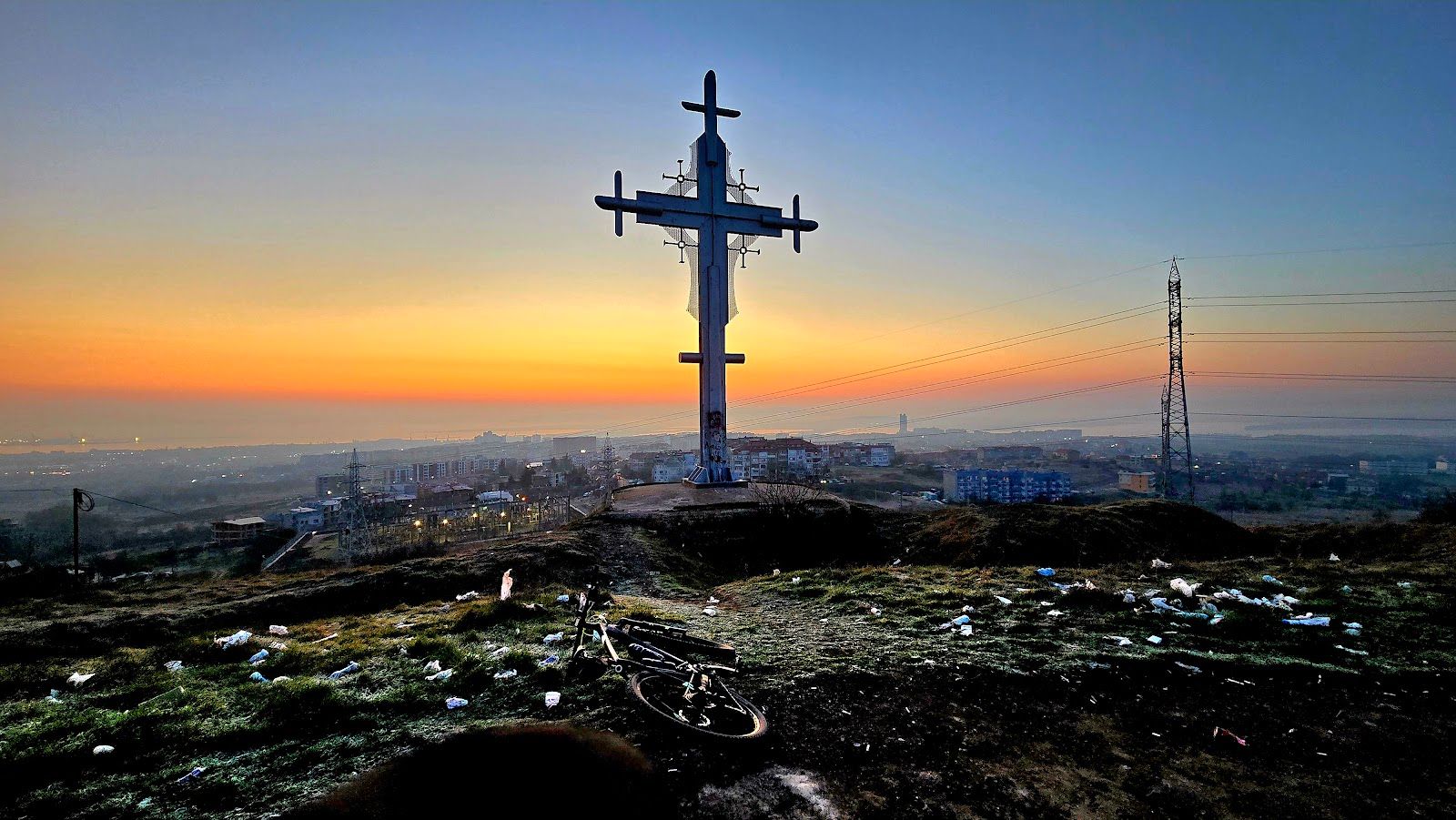Cross on Shiloto Peak