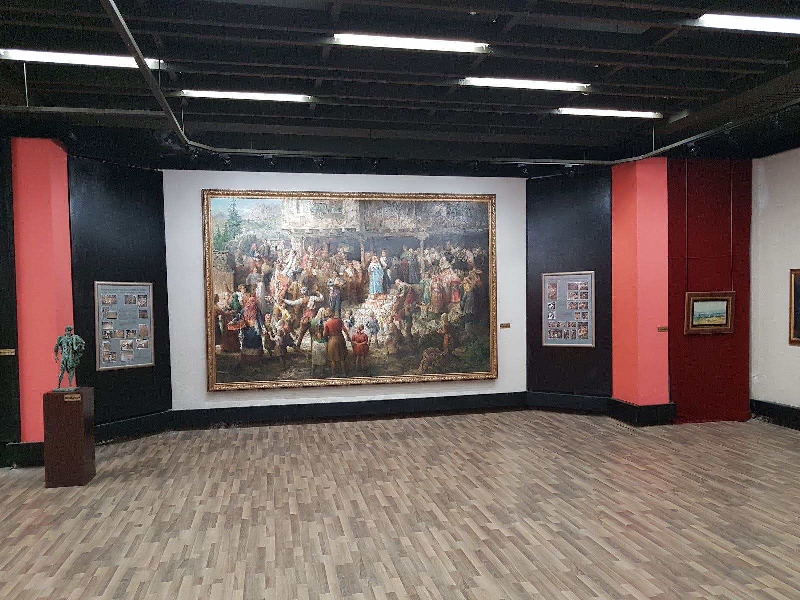 Art Gallery – photo 1