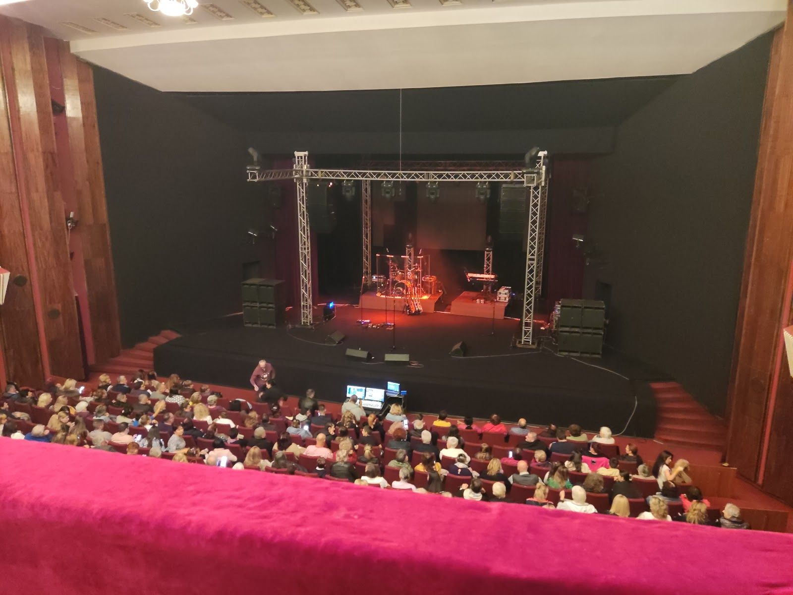 Movie theater – photo 2