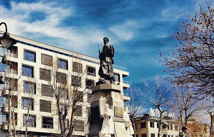 Svoboda Square – photo 2