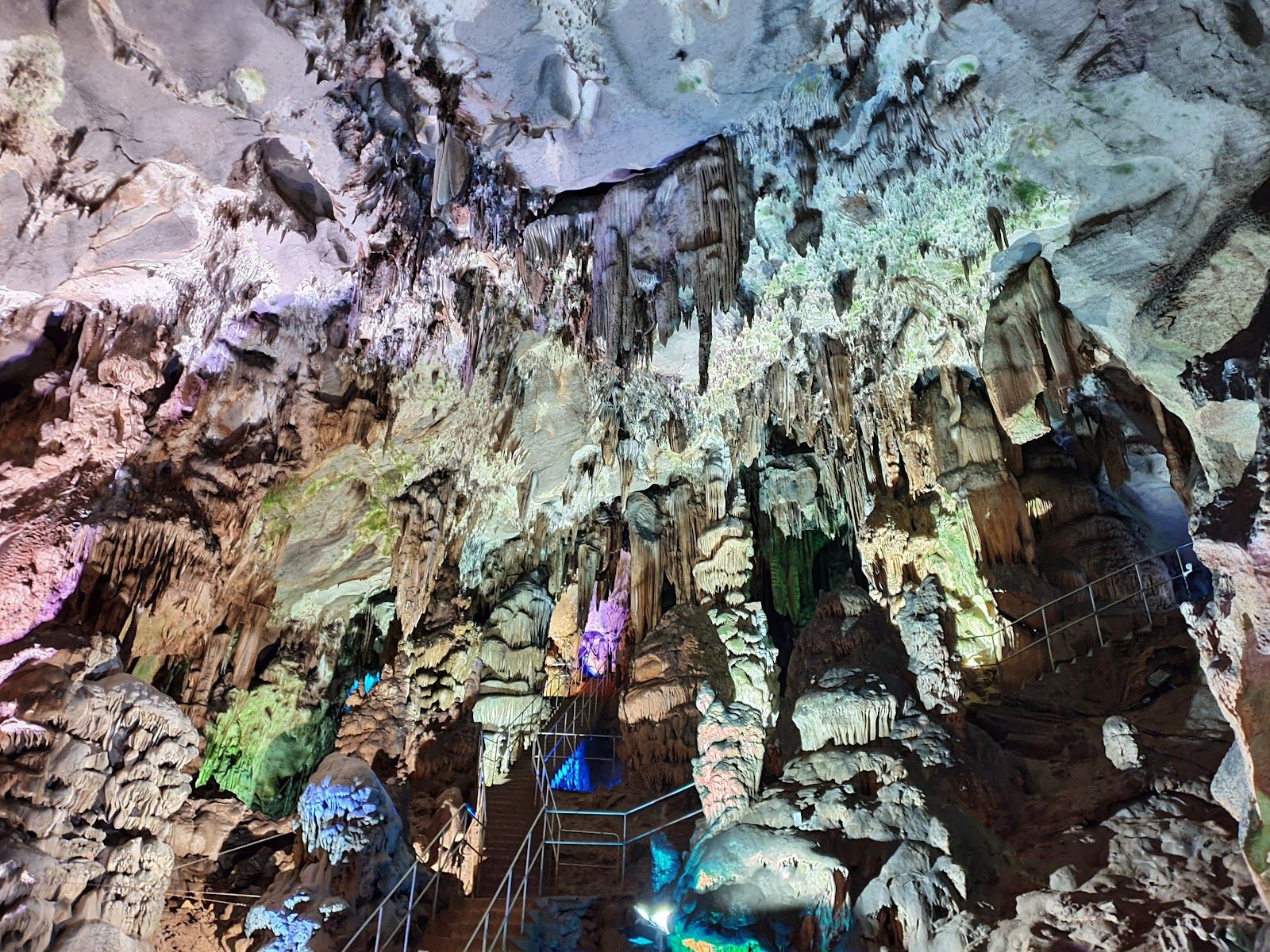 Ledenika Cave