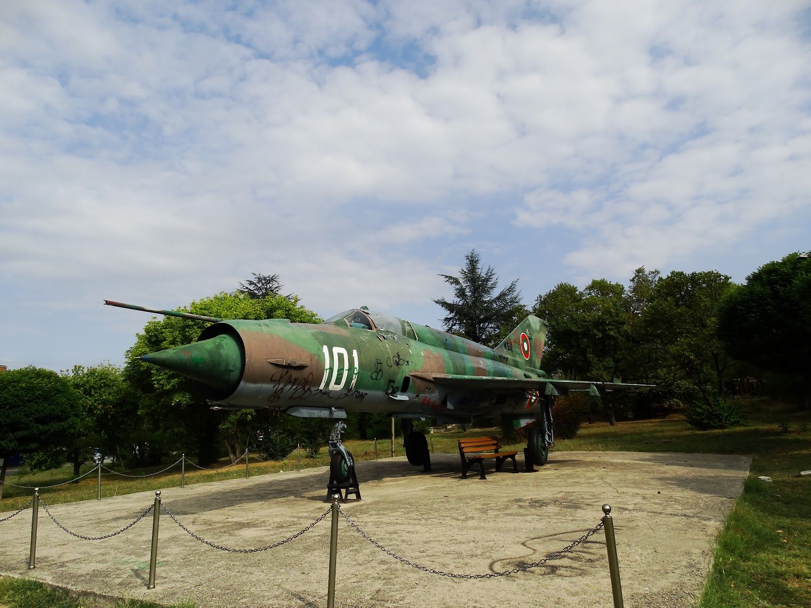 MiG-21 fighter jet