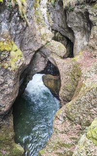 Devil's Throat Cave