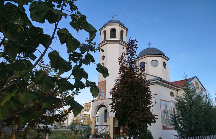 Храм "Св. Мина" – снимка 4