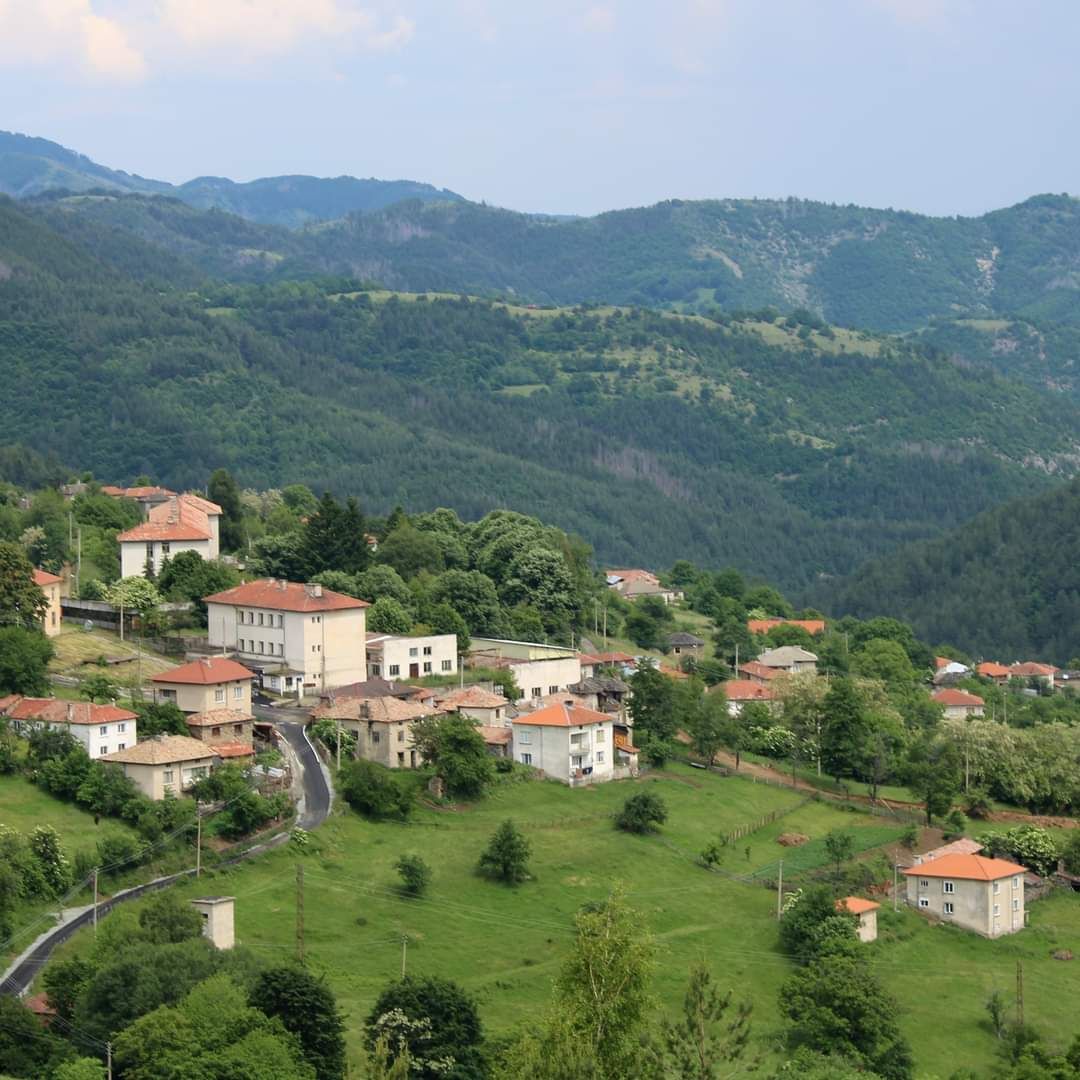 Село Загражден