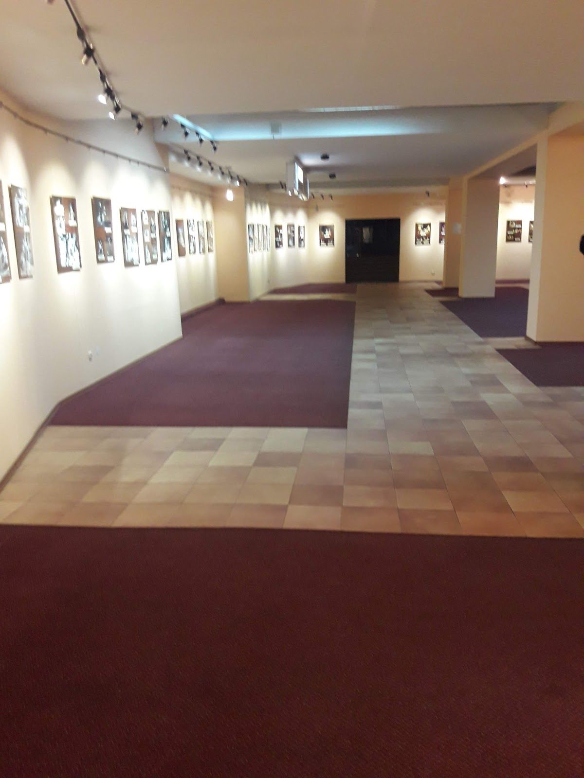 Movie theater – photo 4
