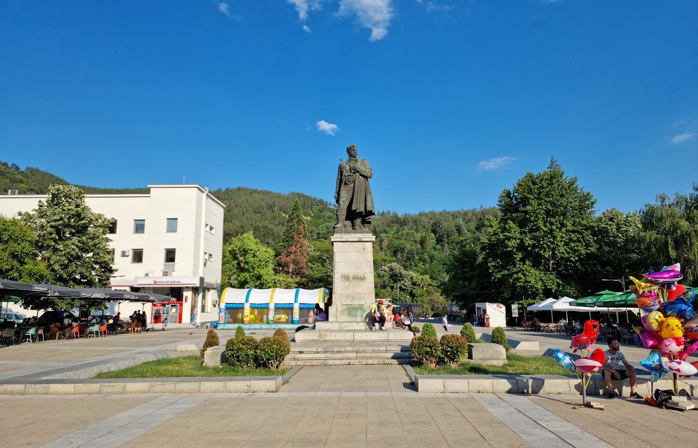 Паметник на Гоце Делчев – снимка 1
