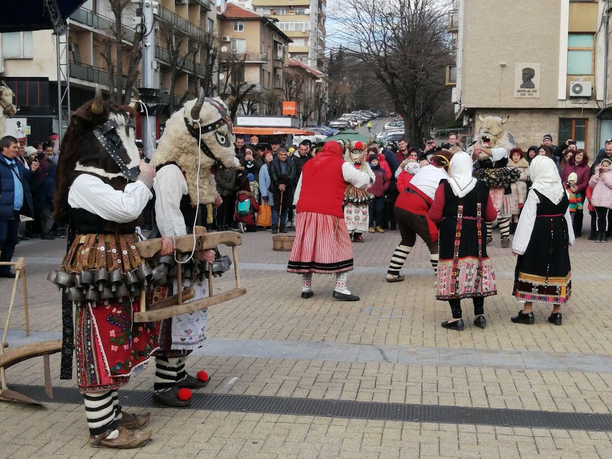Svoboda Square – photo 1