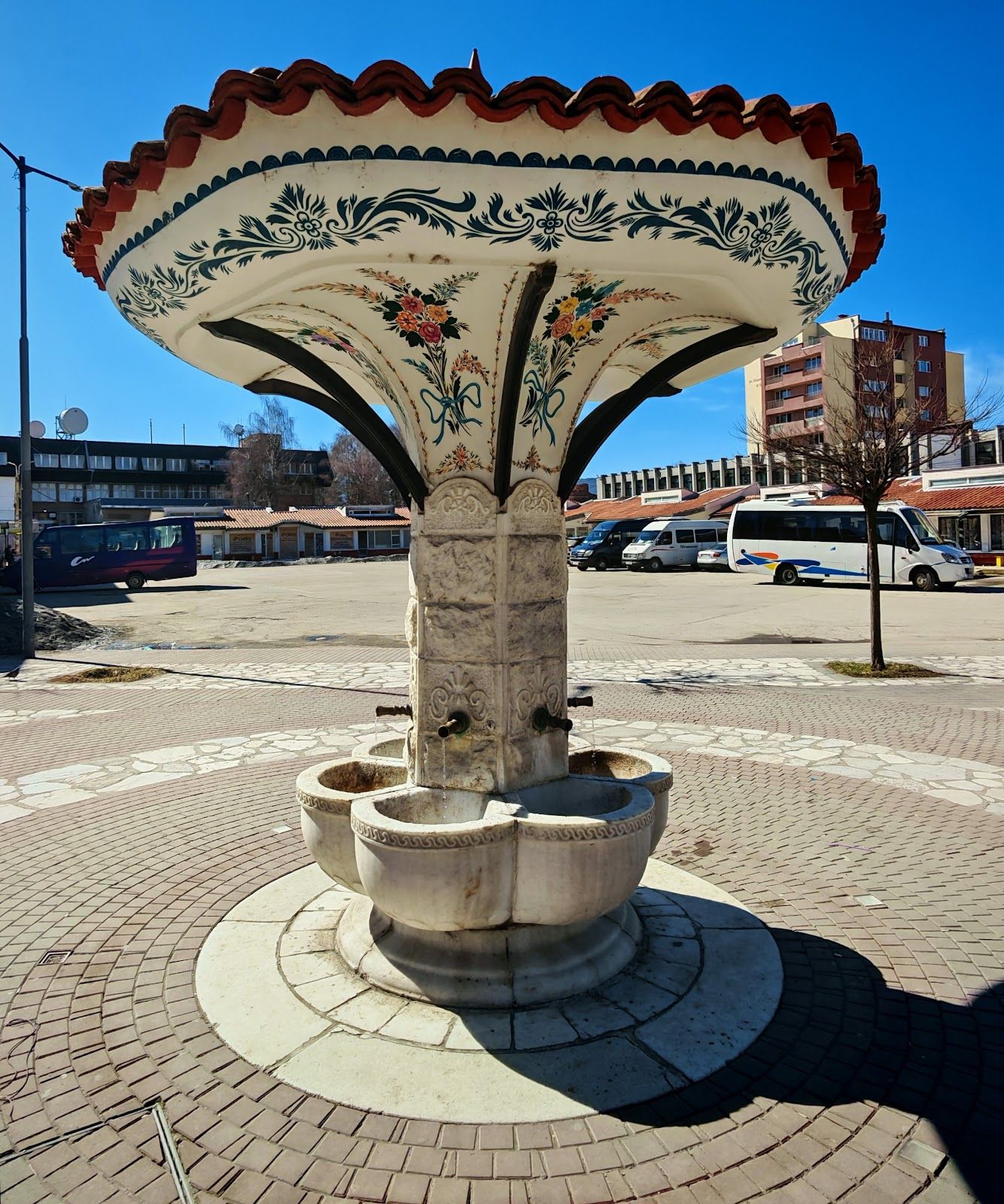 Umbrella Fountain – photo 2