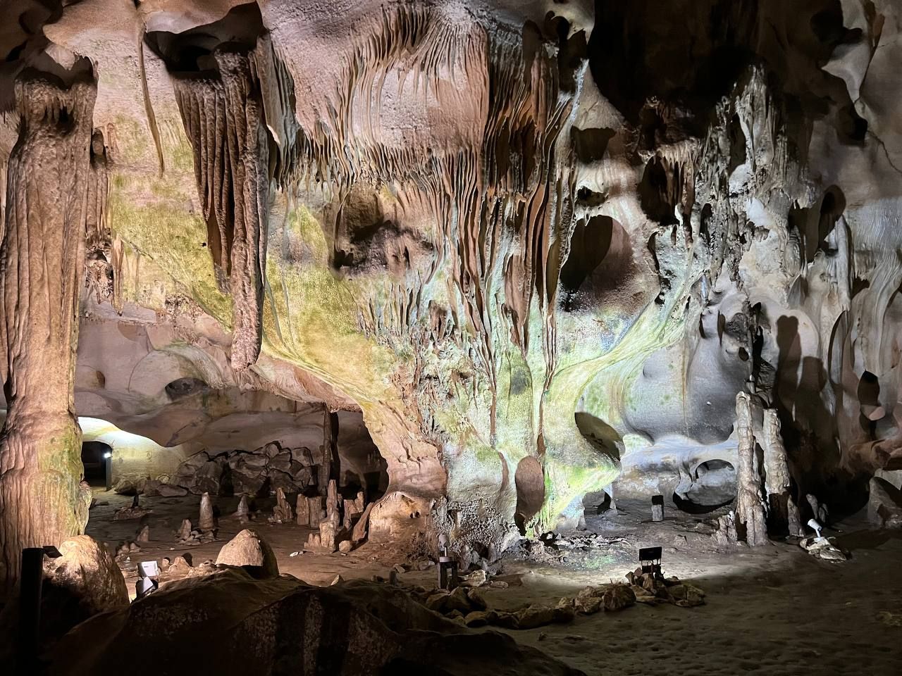 Orlova Chuka Cave