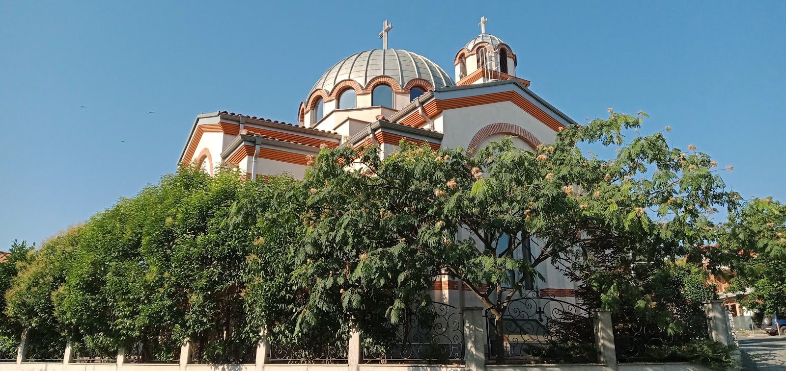 Храм „Св. Пимен Зографски“ – снимка 5